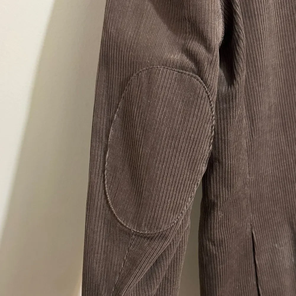 Tasso Elba sophisticated dark